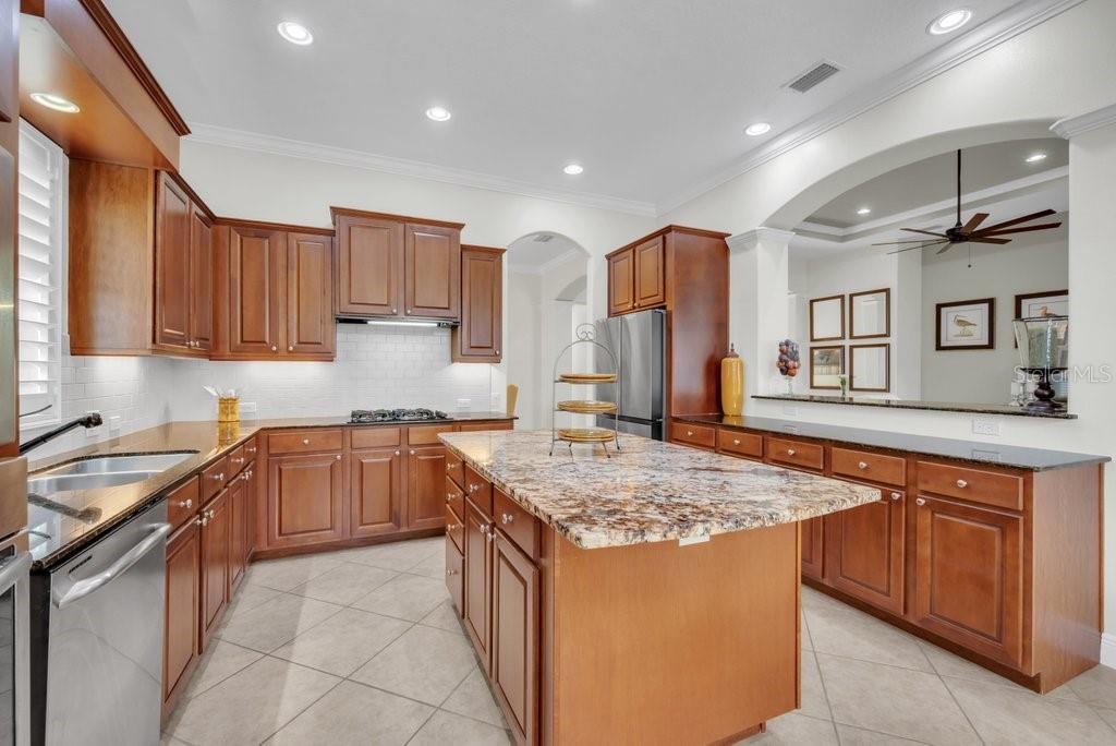 FISHHAWK RANCH - Residential