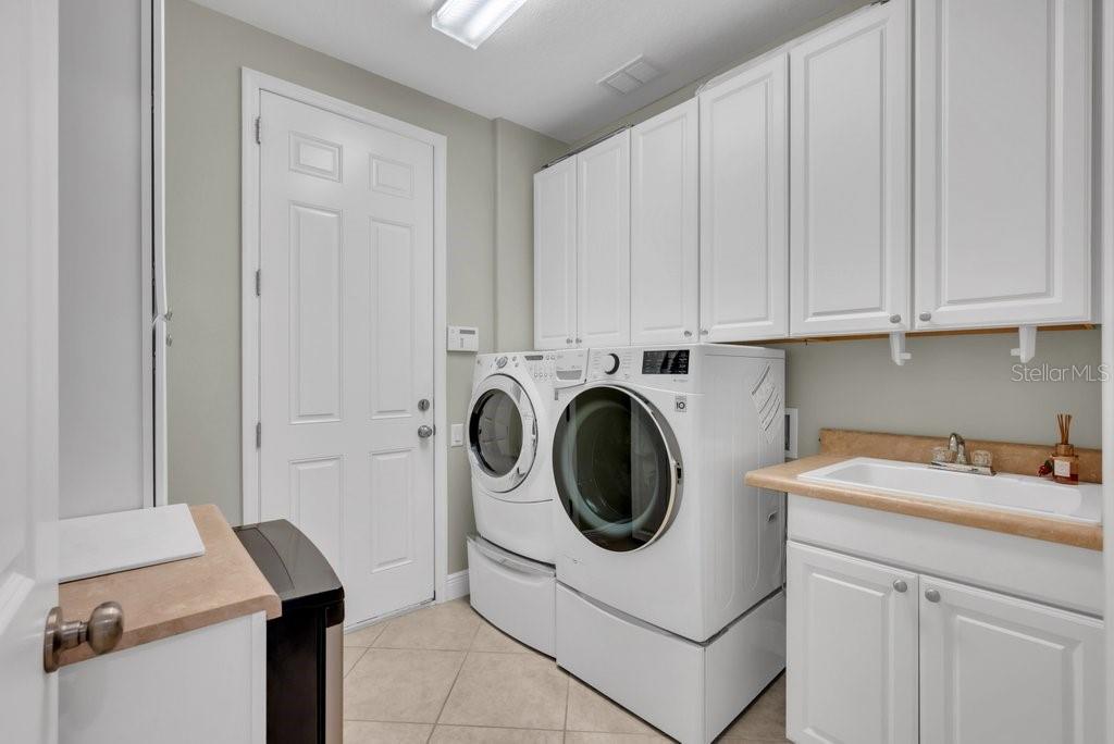 FISHHAWK RANCH - Residential