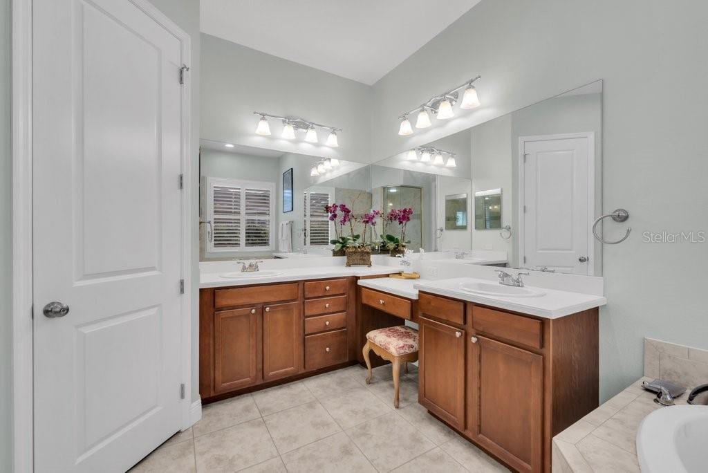 FISHHAWK RANCH - Residential