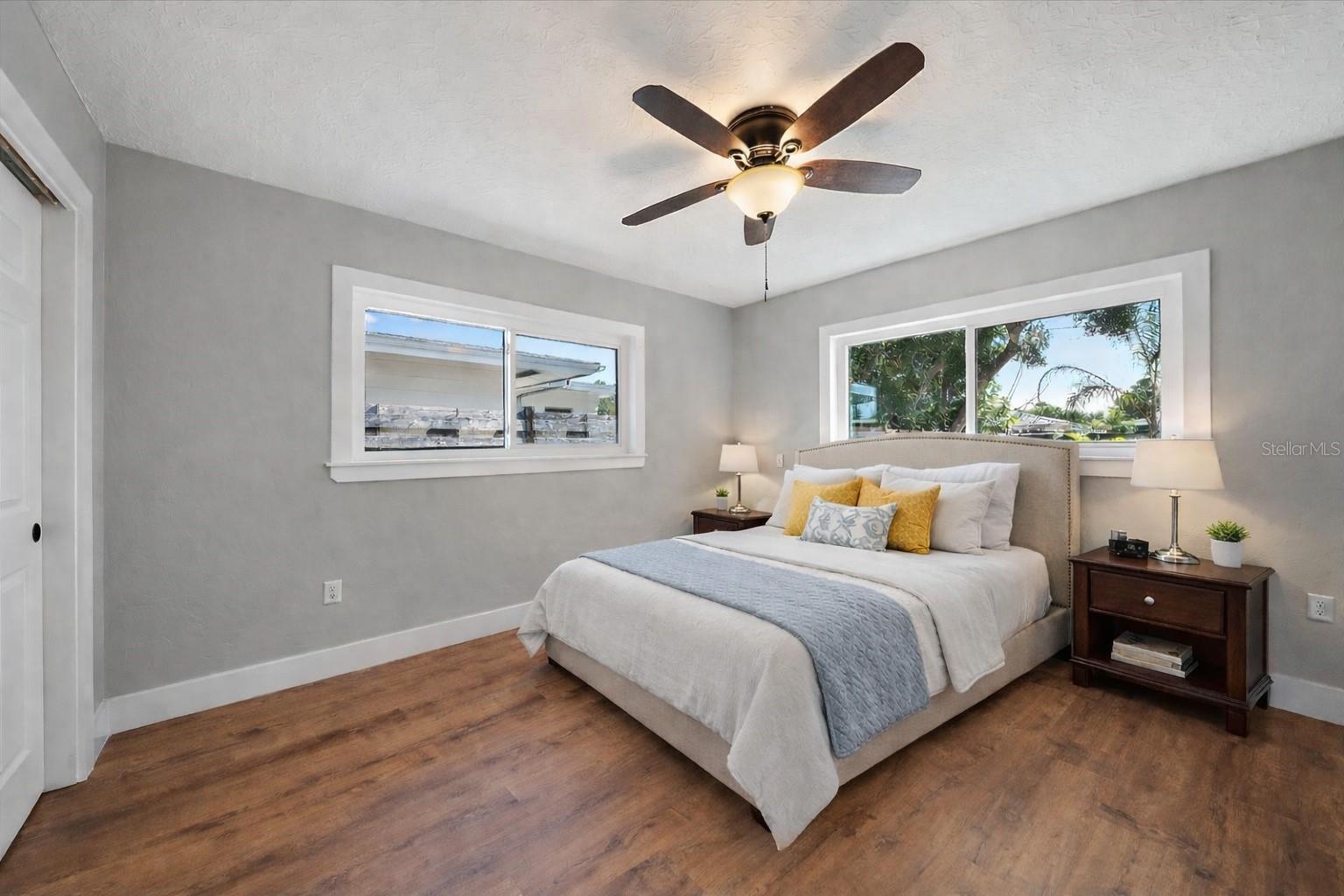 SOUTH GATE - Residential