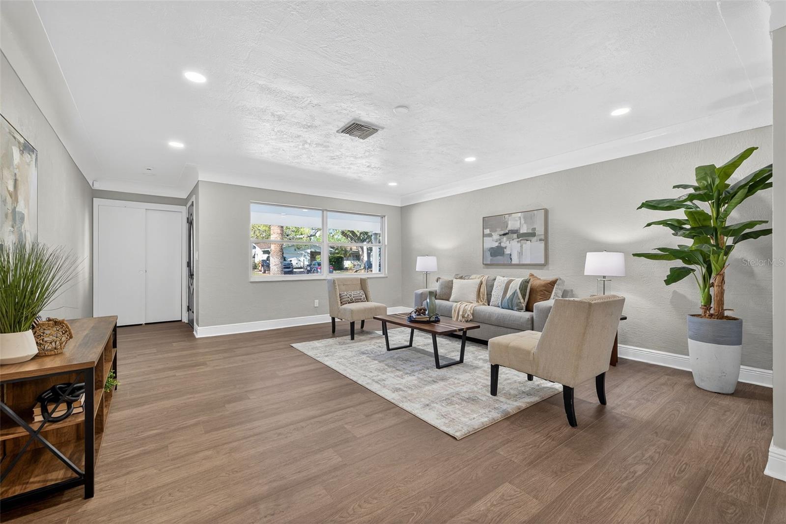 OAKHURST TERRACE - Residential