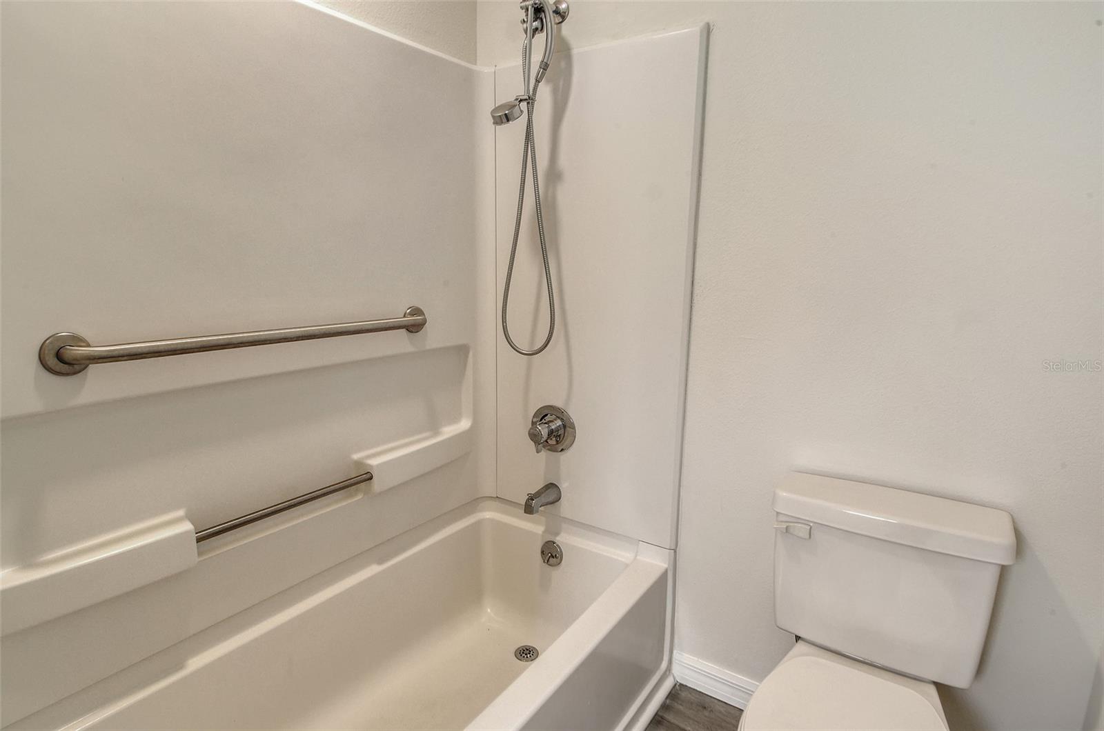 BROOKSIDE - Residential