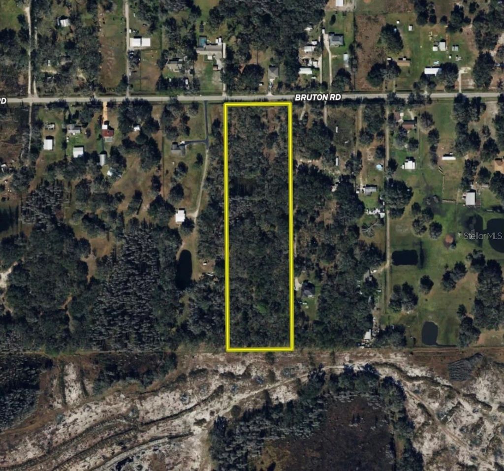 Photo of 3101 Bruton Road, Plant City, FL 33565 (MLS # TB8517172)