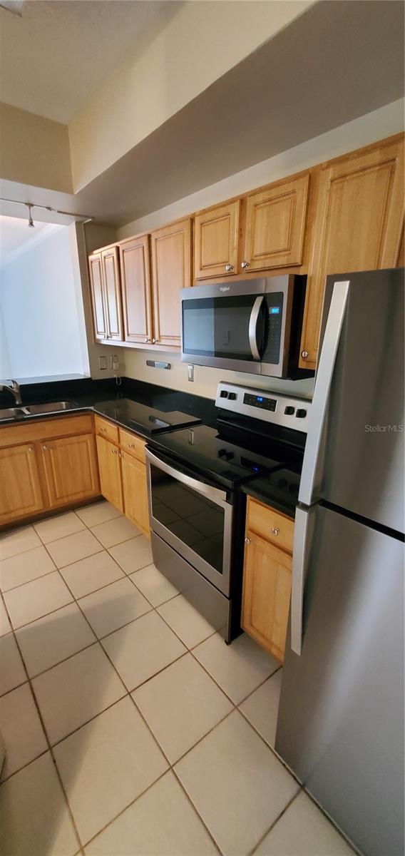 LAS PALMAS OF SARASOTA - Residential Lease