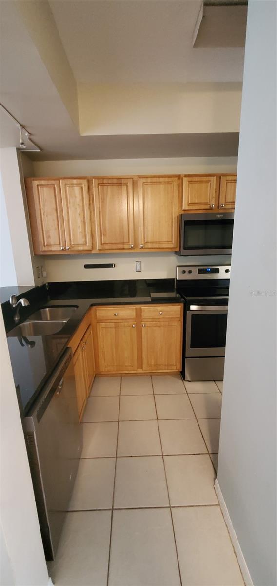 LAS PALMAS OF SARASOTA - Residential Lease