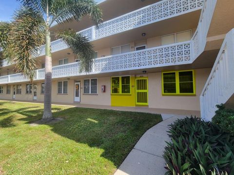 4915 BAY STREET NE 122 ST PETERSBURG FL 33703