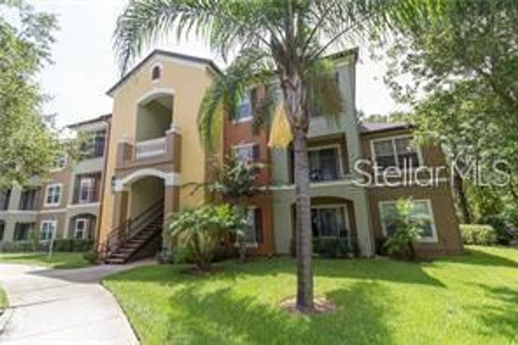 Photo of 12602 Crest Springs Lane #1318, Orlando, FL 32828 (MLS # O6406284)