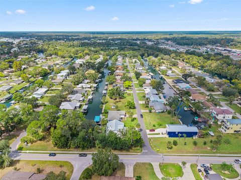 Tiny photo for 1432 SE 4th Avenue, Crystal River, FL 34429 (MLS # OM710846)