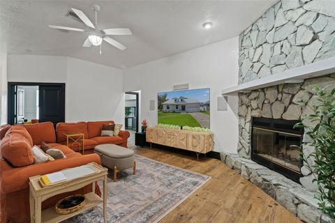 Tiny photo for 1432 SE 4th Avenue, Crystal River, FL 34429 (MLS # OM710846)