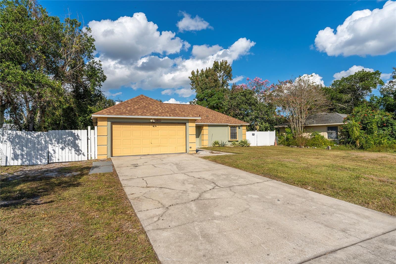 DELTONA LAKES UNIT 05 - Residential