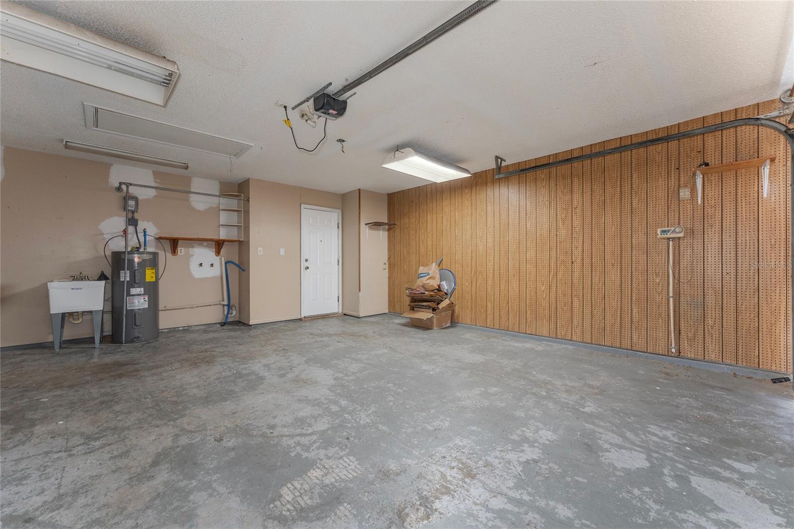 DELTONA LAKES UNIT 05 - Residential