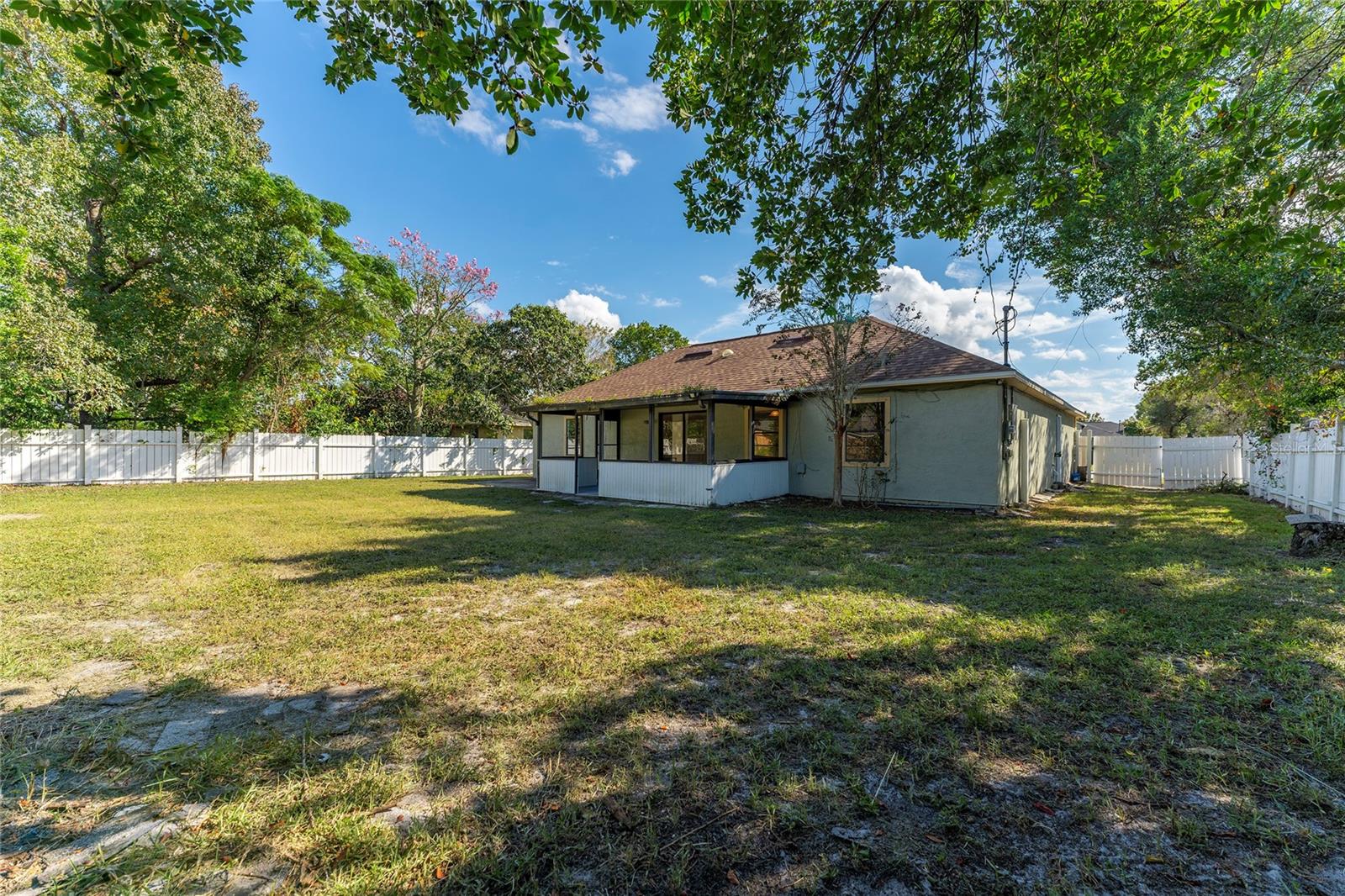 DELTONA LAKES UNIT 05 - Residential