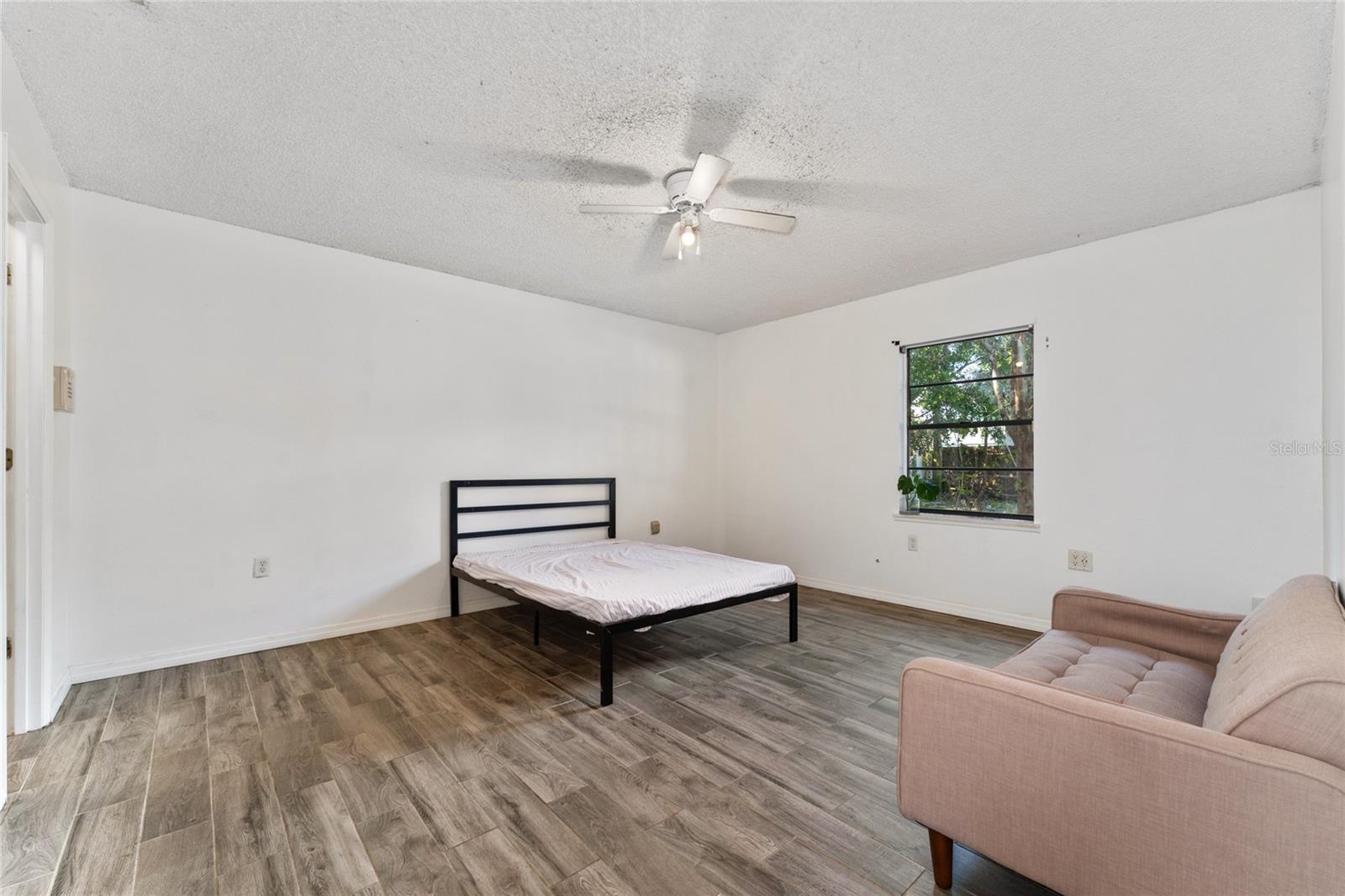 DELTONA LAKES UNIT 05 - Residential