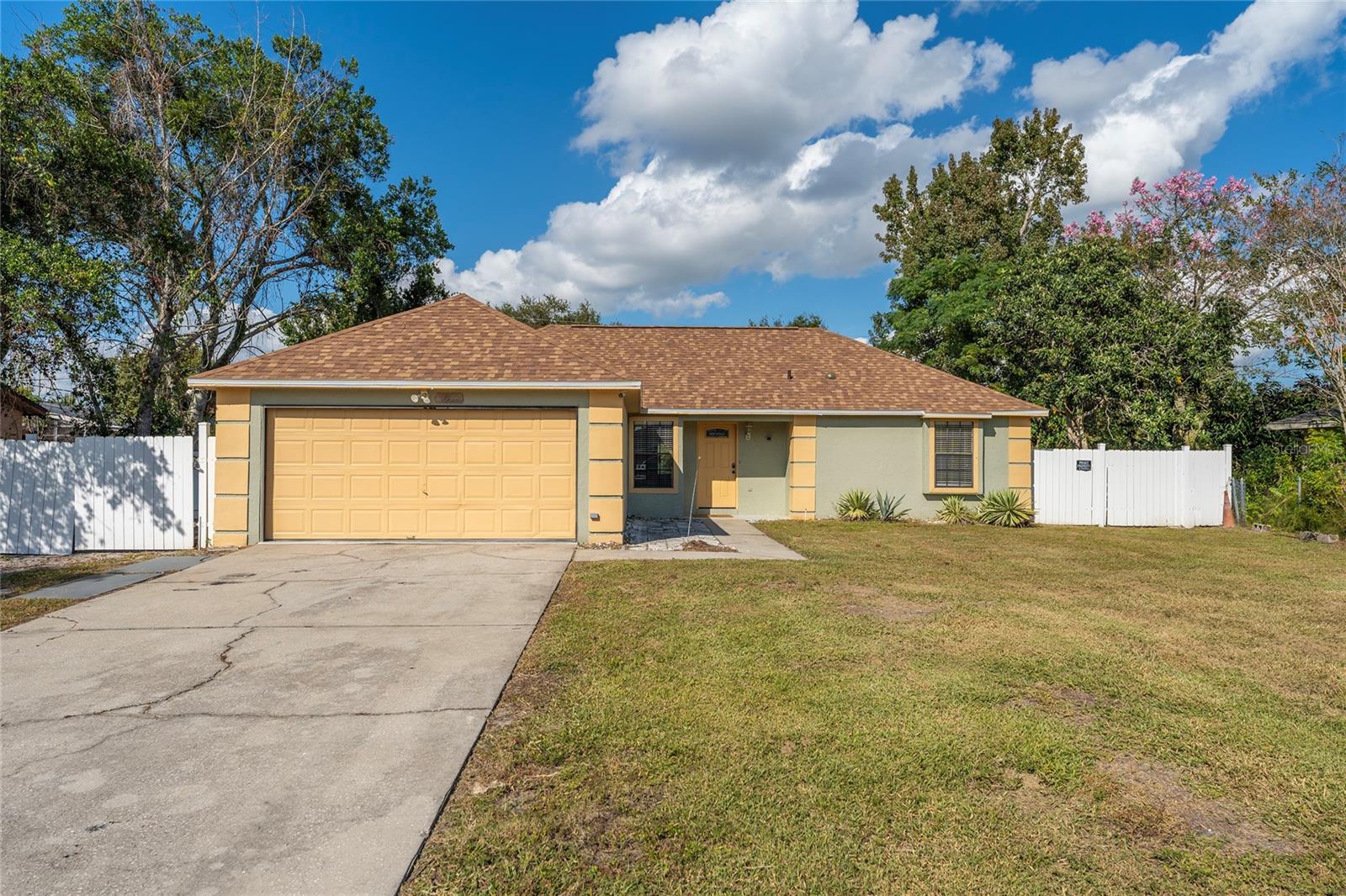 DELTONA LAKES UNIT 05 - Residential