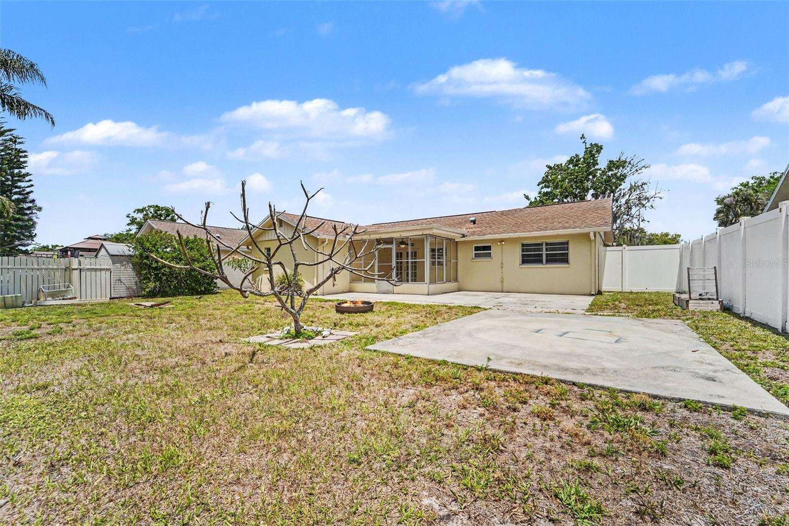 PARK LAKE ESTATES - Residential