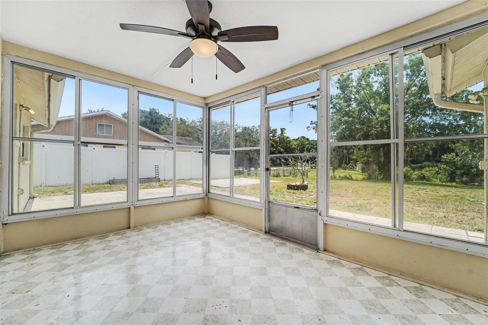 PARK LAKE ESTATES - Residential