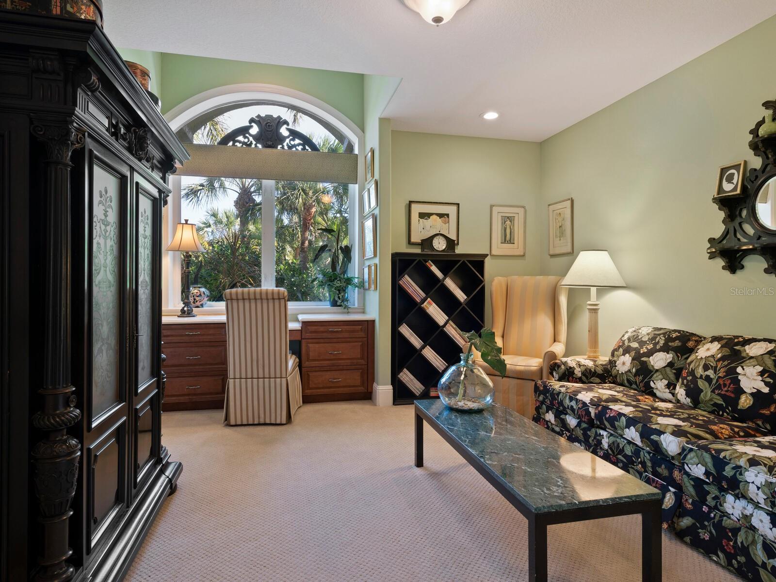 CASEY KEY - Residential