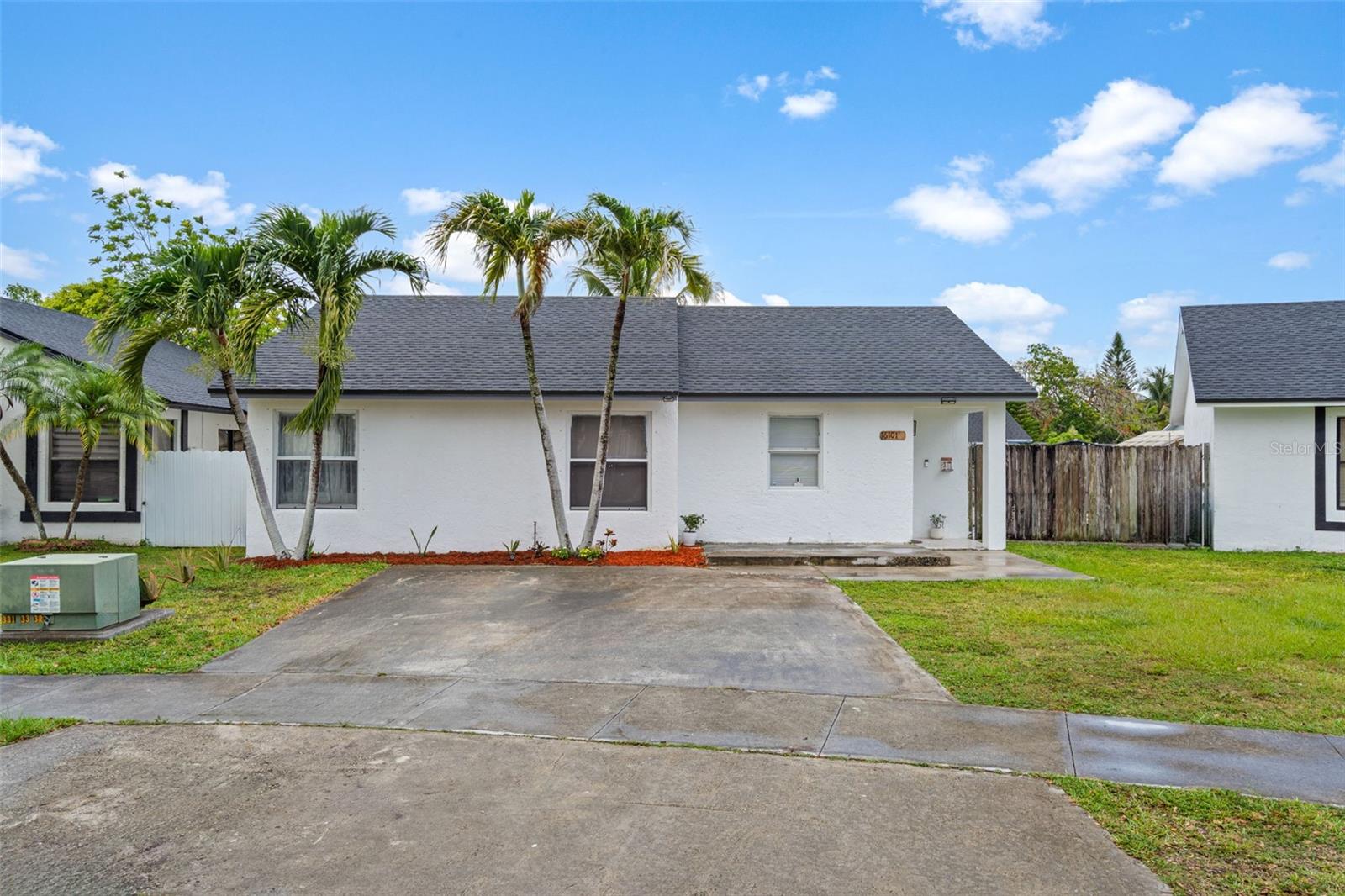 PINE NEEDLES EAST HOMES SEC 4 - Residential
