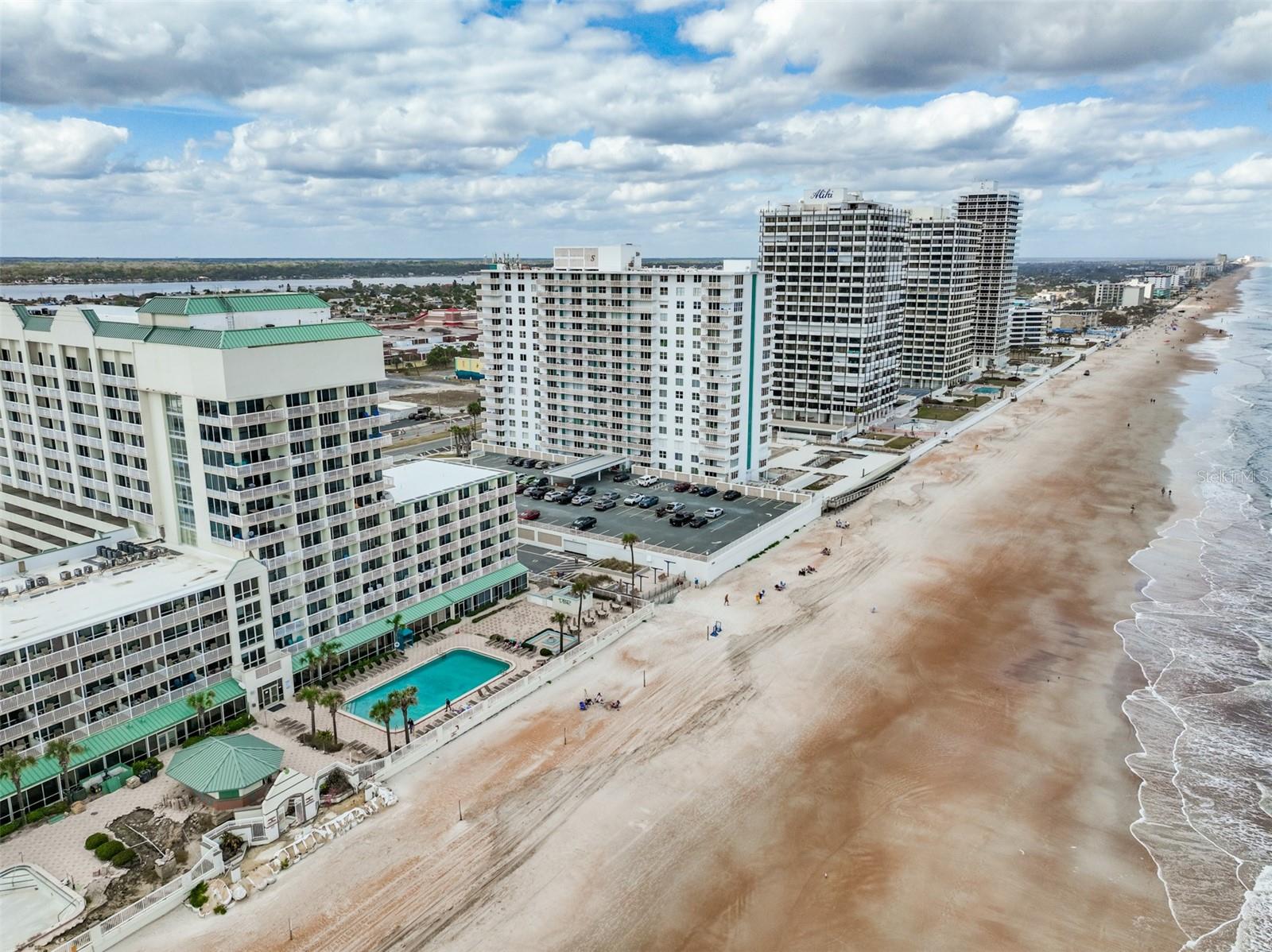 DAYTONA BEACH RESORT - Residential