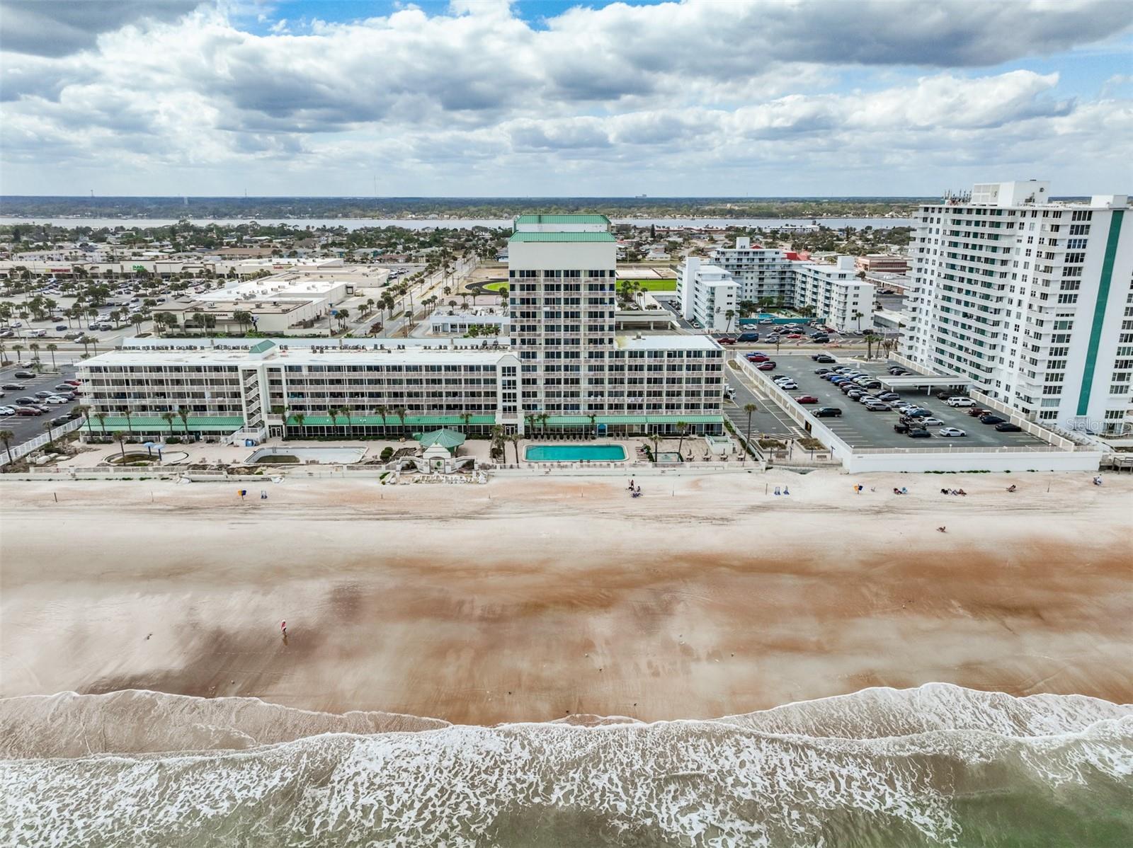 DAYTONA BEACH RESORT - Residential
