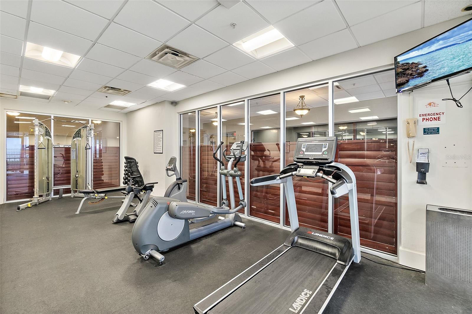 DAYTONA BEACH RESORT - Residential