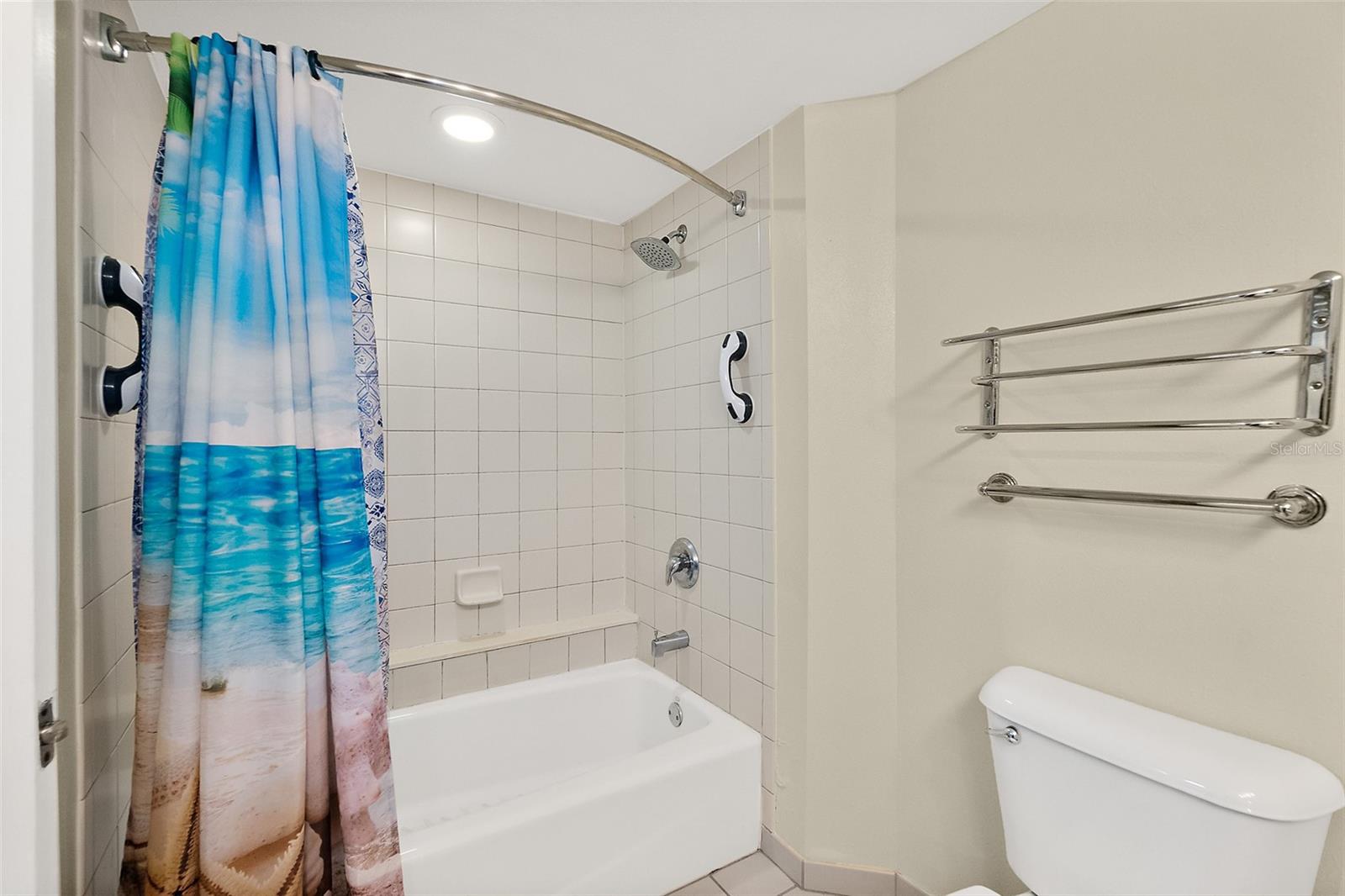 DAYTONA BEACH RESORT - Residential