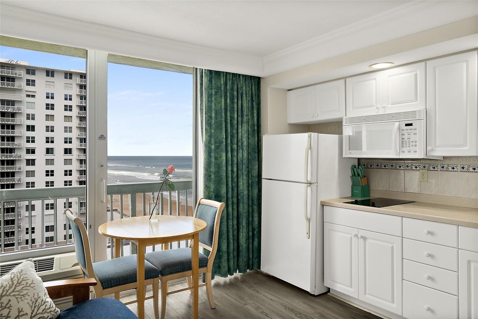 DAYTONA BEACH RESORT - Residential