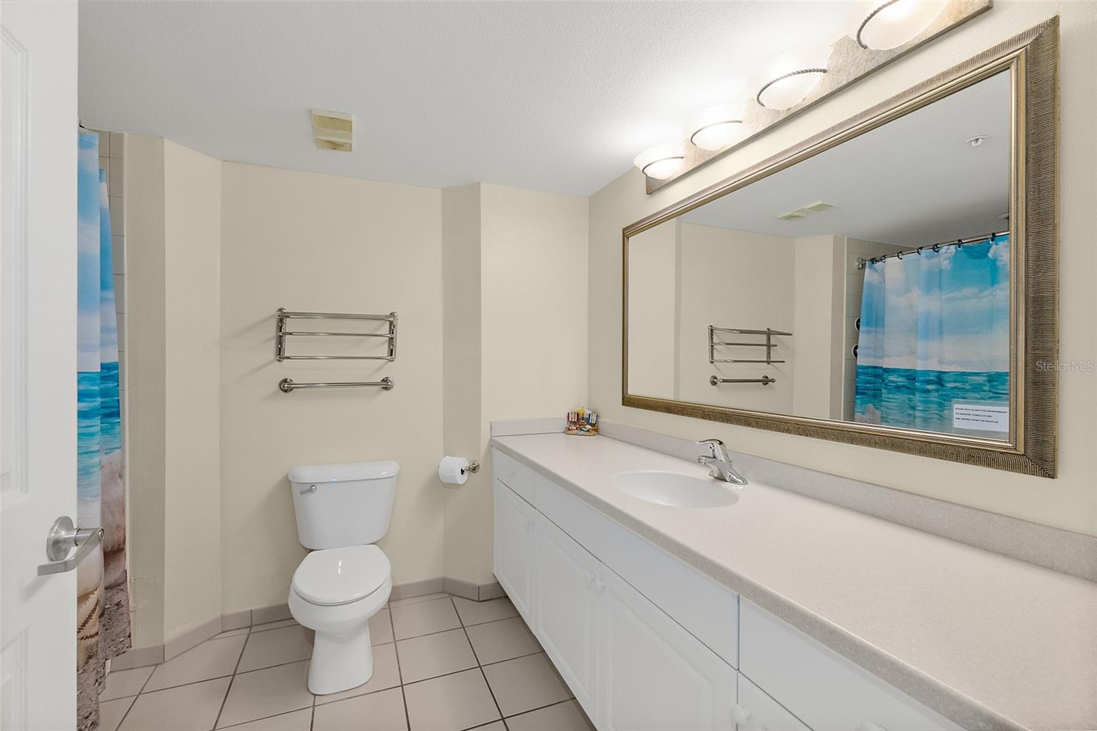 DAYTONA BEACH RESORT - Residential