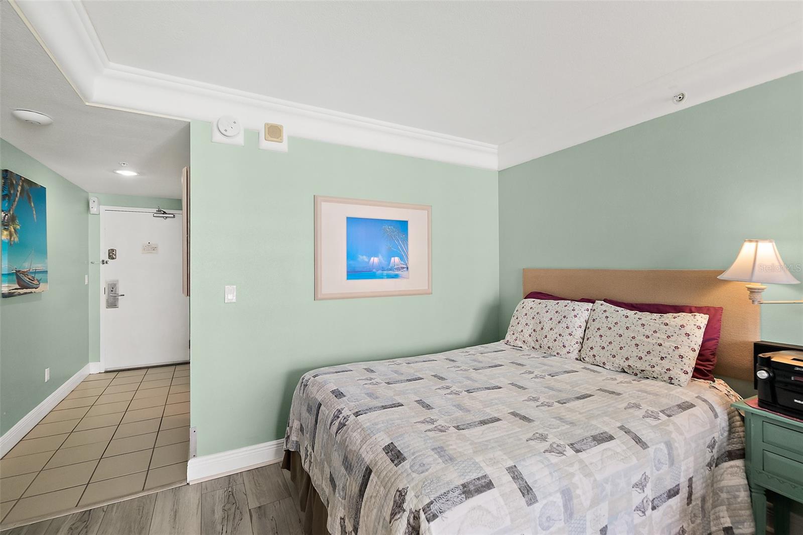 DAYTONA BEACH RESORT - Residential