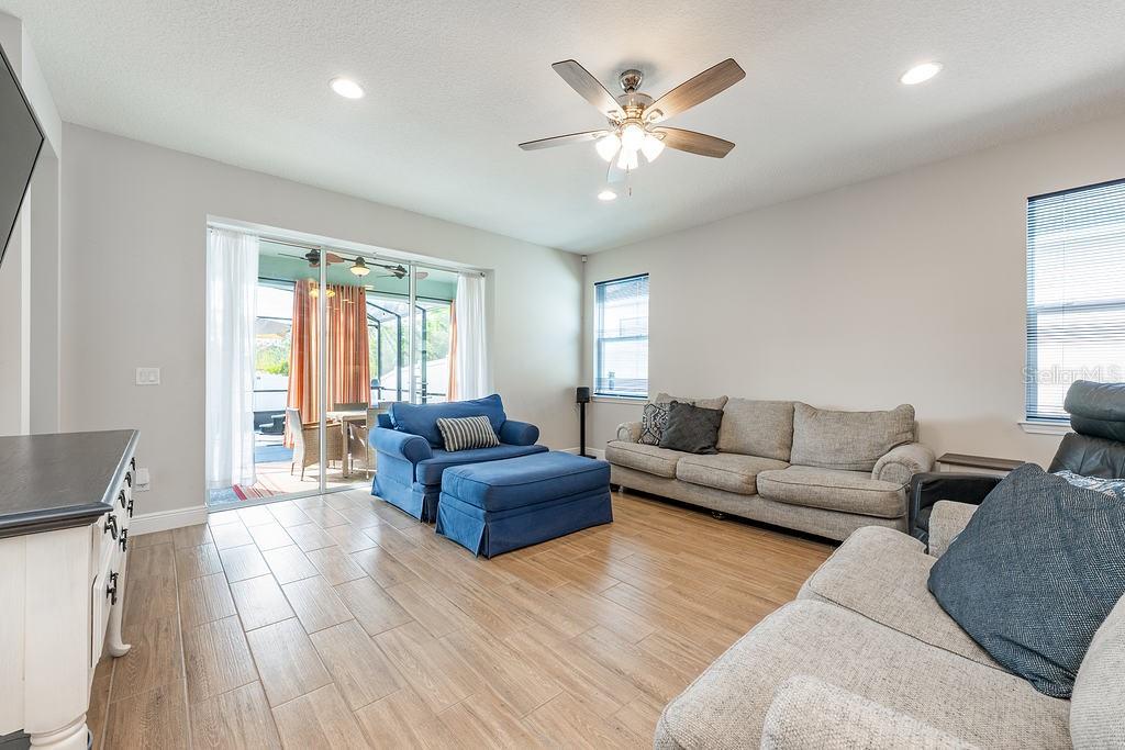 706 HYPERION DRIVE