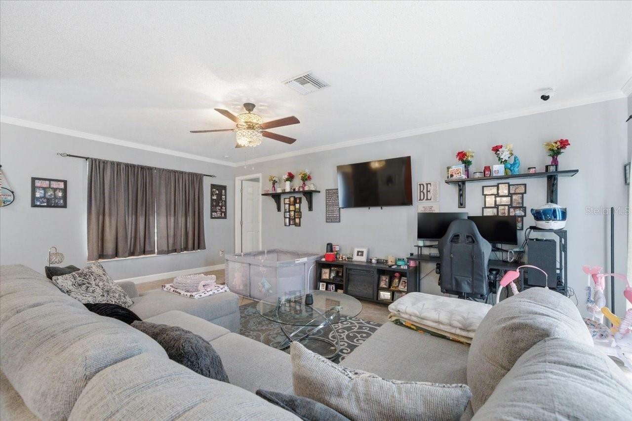 SPRING HILL - Residential