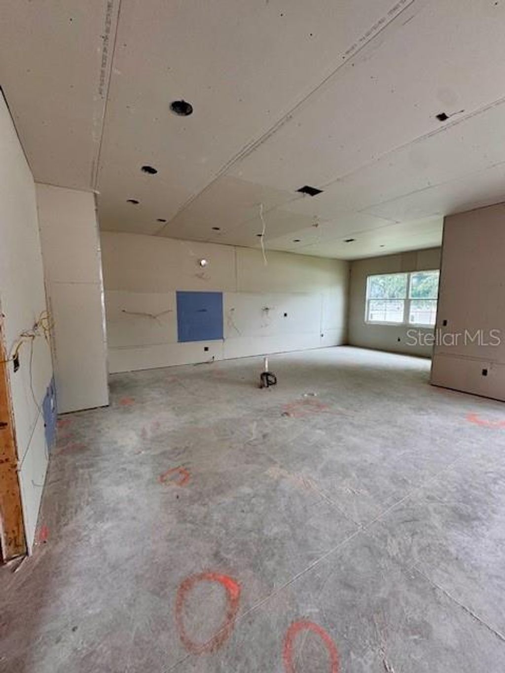 Photo of 2815 W Leila Avenue, Tampa, FL 33611 (MLS # TB8436858)