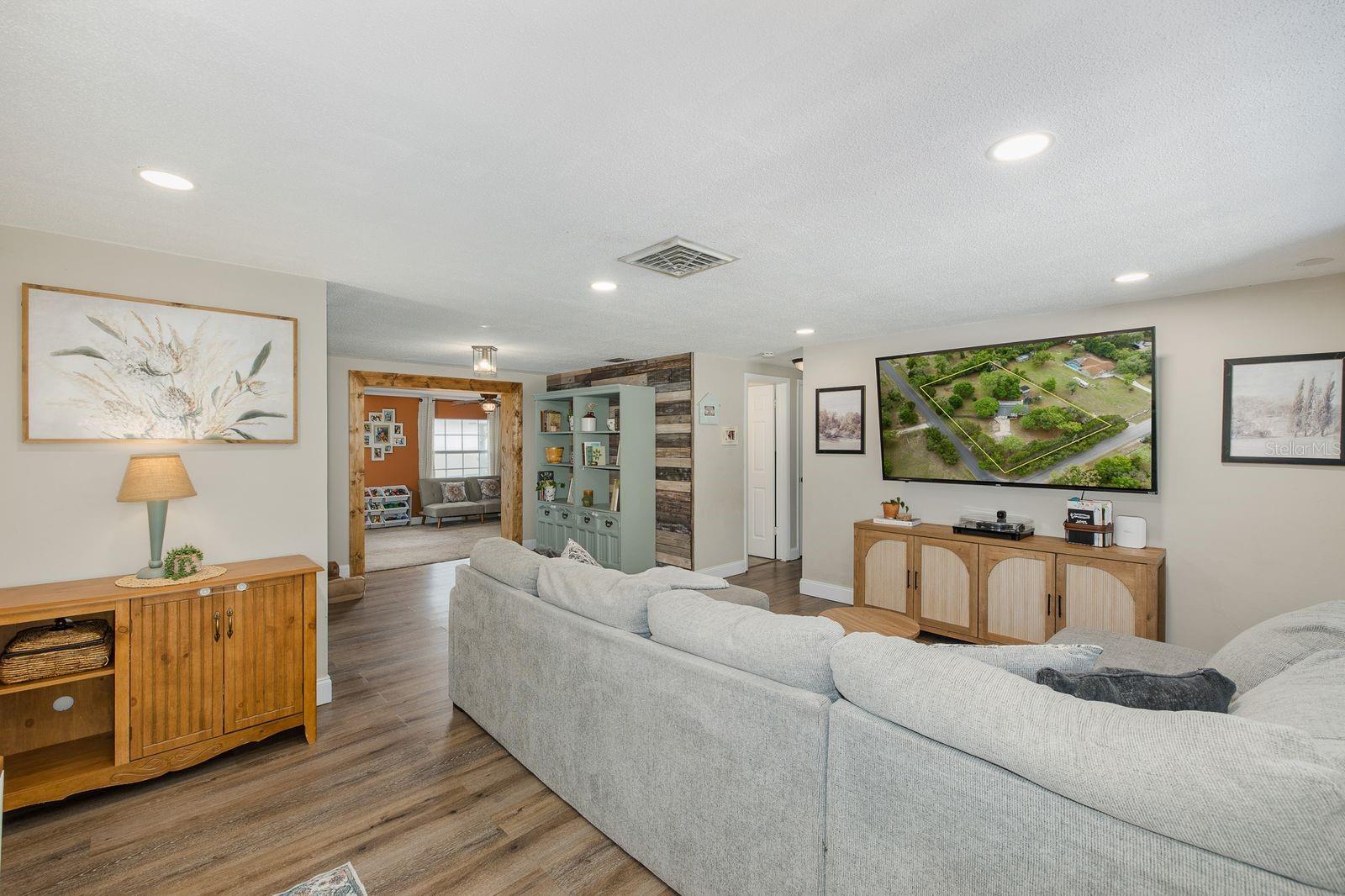 FIVE A RANCHES - Residential