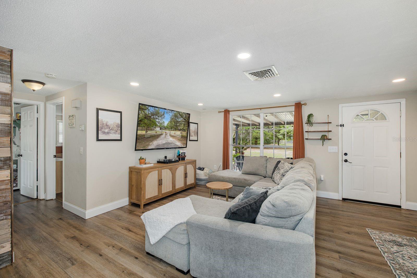 FIVE A RANCHES - Residential