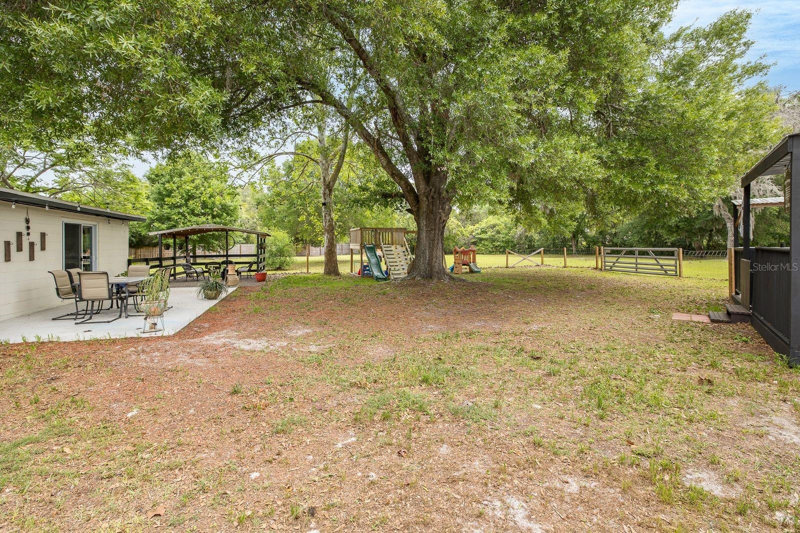 FIVE A RANCHES - Residential