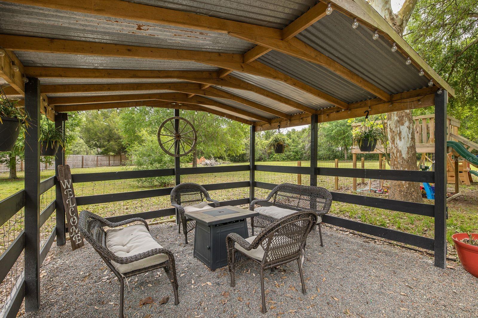 FIVE A RANCHES - Residential