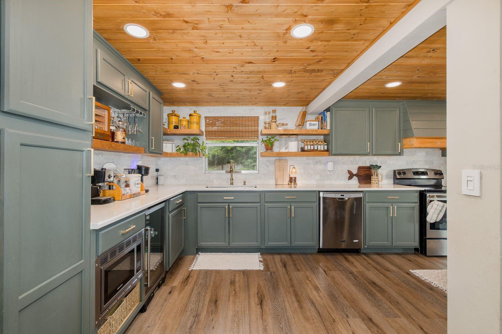 FIVE A RANCHES - Residential