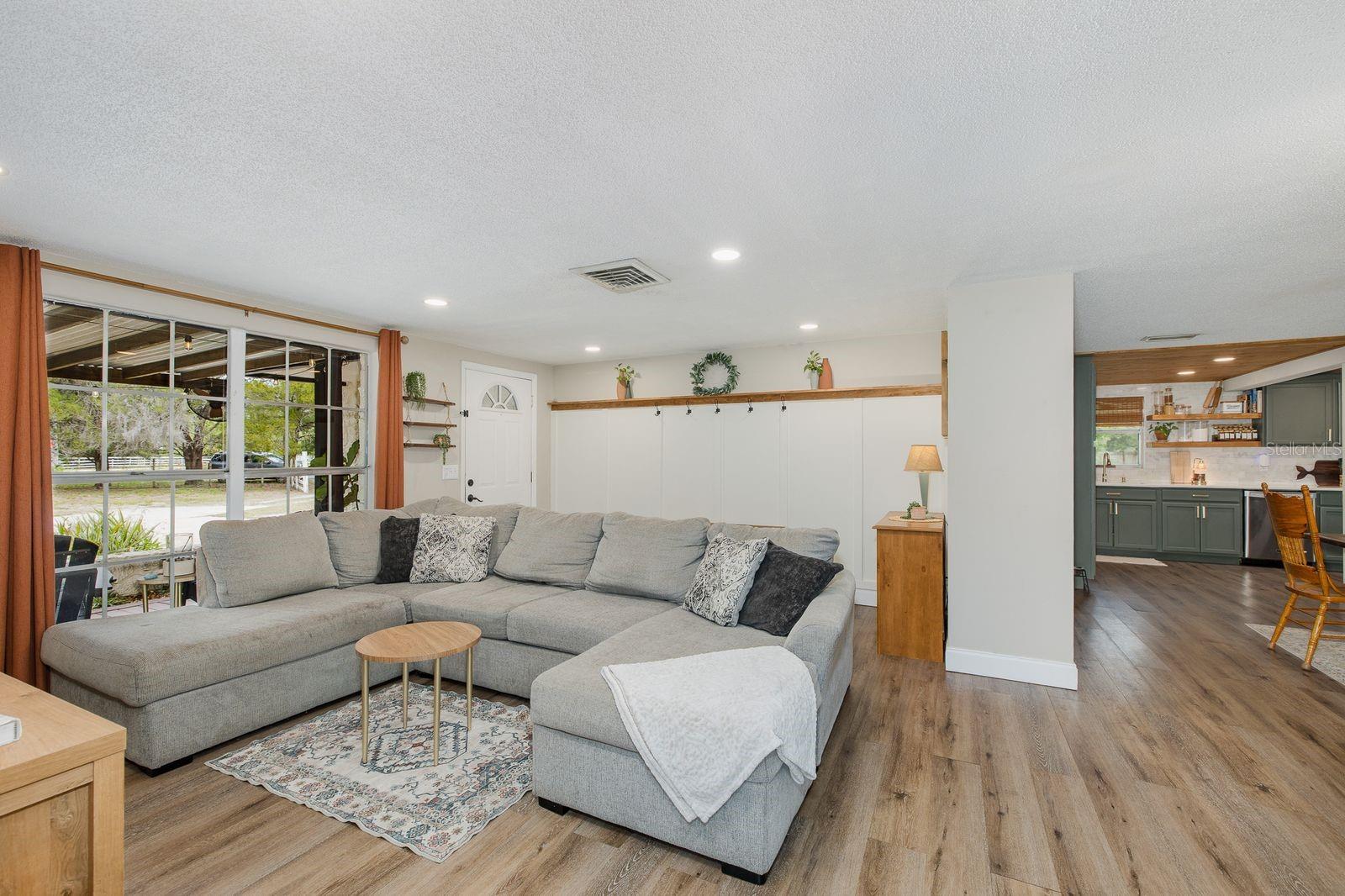 FIVE A RANCHES - Residential