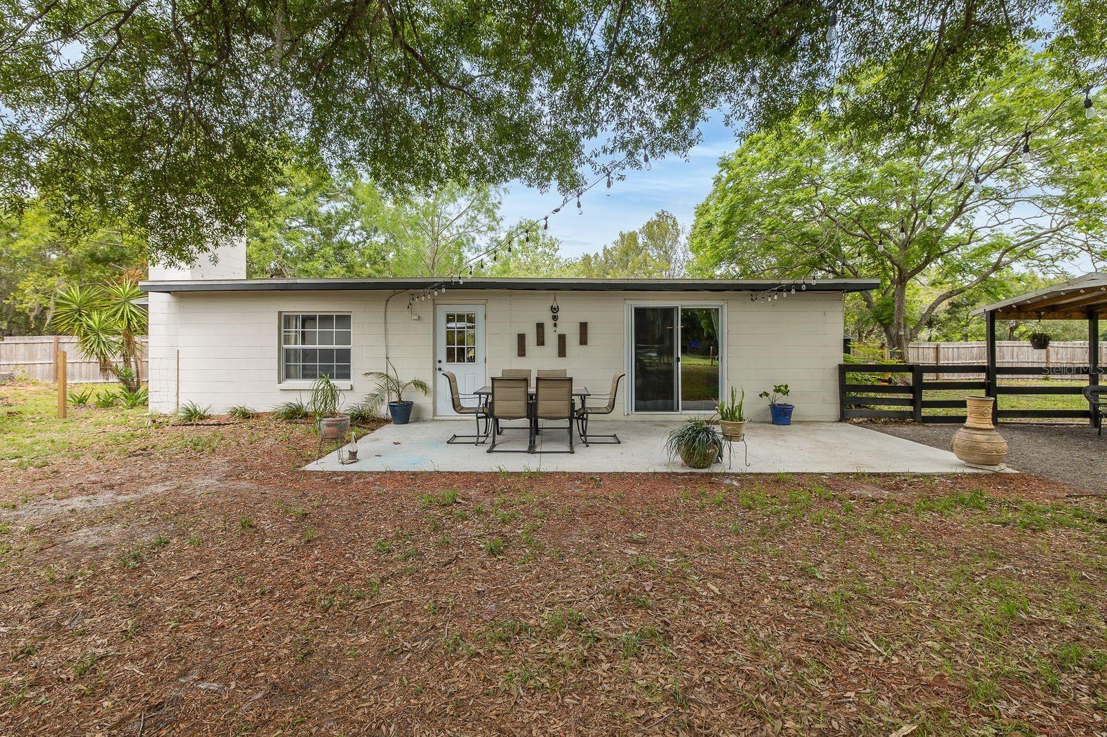 FIVE A RANCHES - Residential