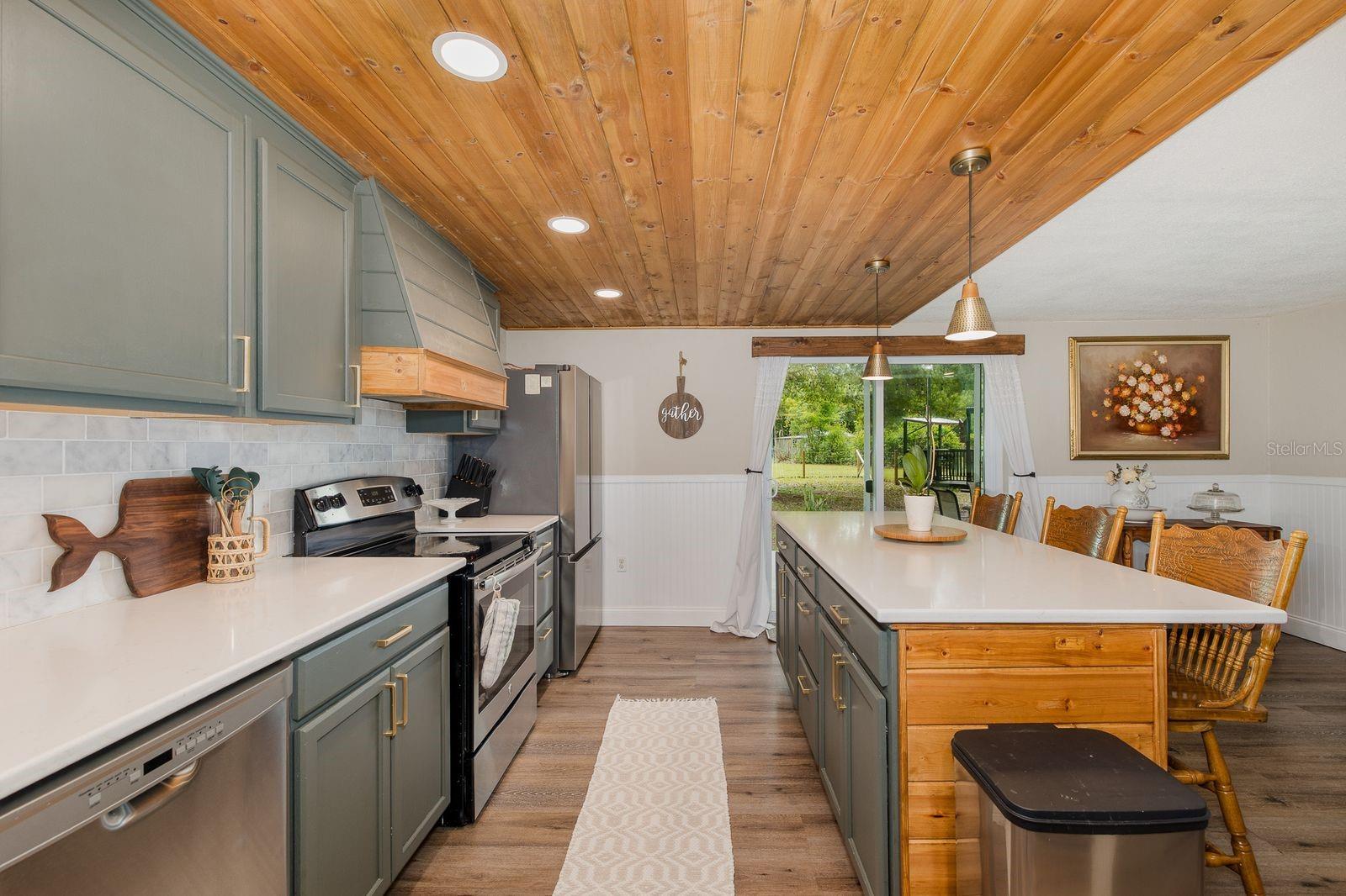 FIVE A RANCHES - Residential