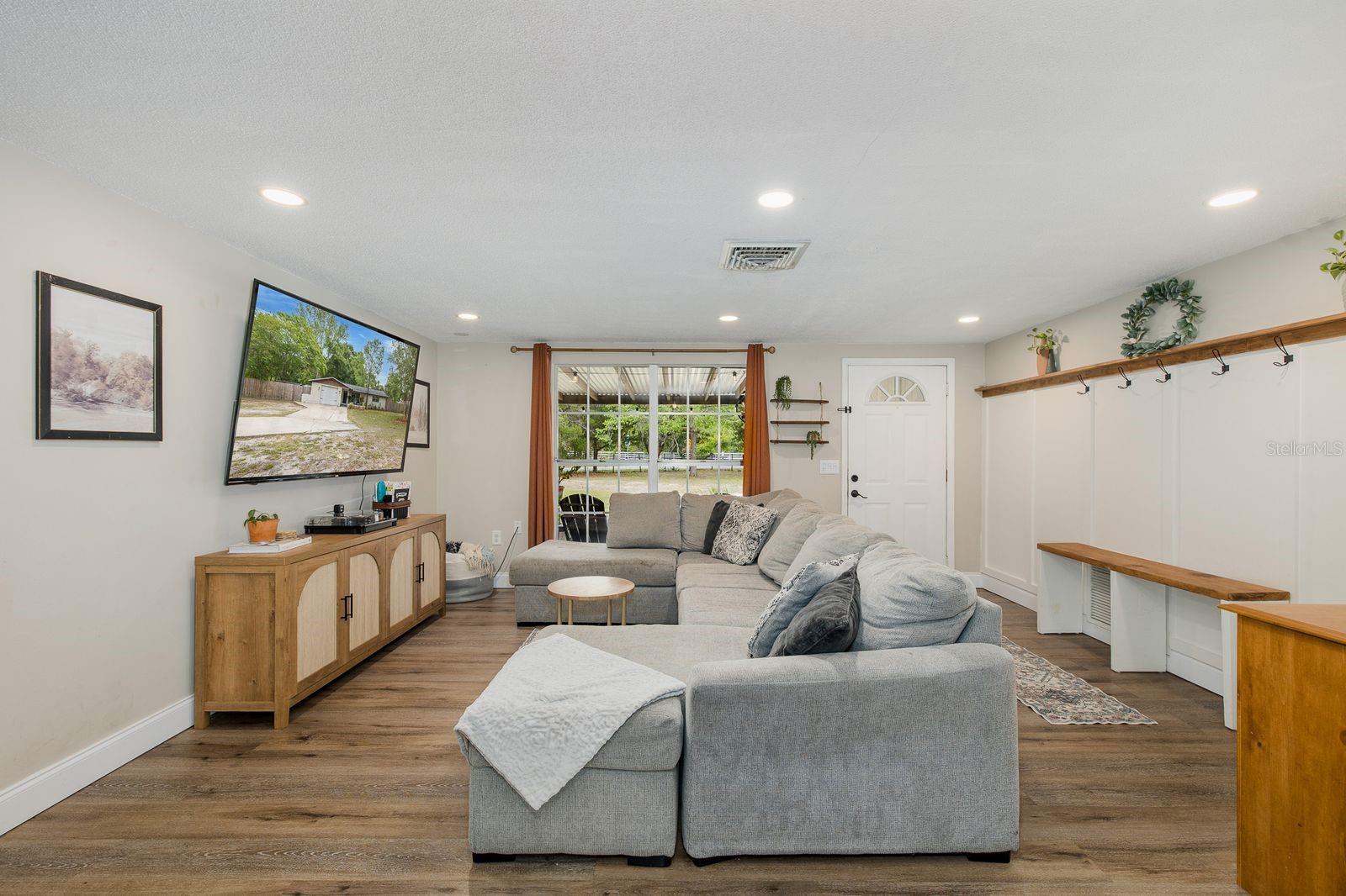 FIVE A RANCHES - Residential