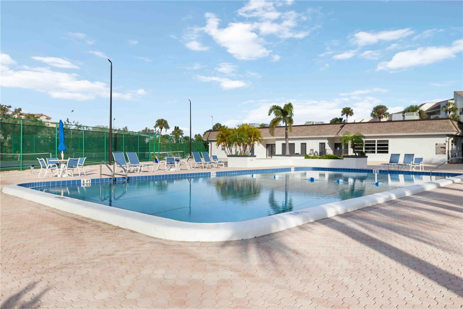 WINDWARD BAY AMD - Residential