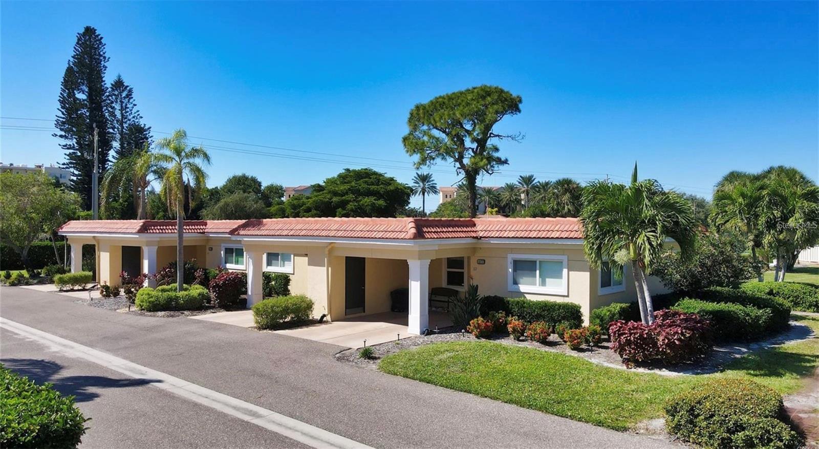 4860 GULF OF MEXICO DRIVE Villa 13