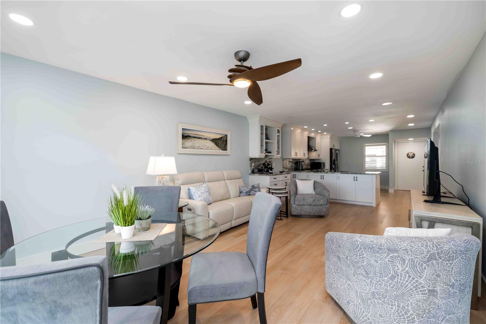 WINDWARD BAY AMD - Residential