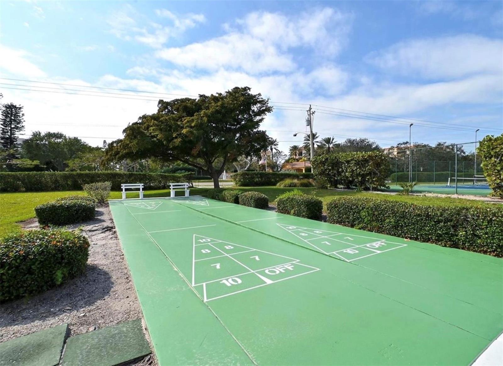 WINDWARD BAY AMD - Residential