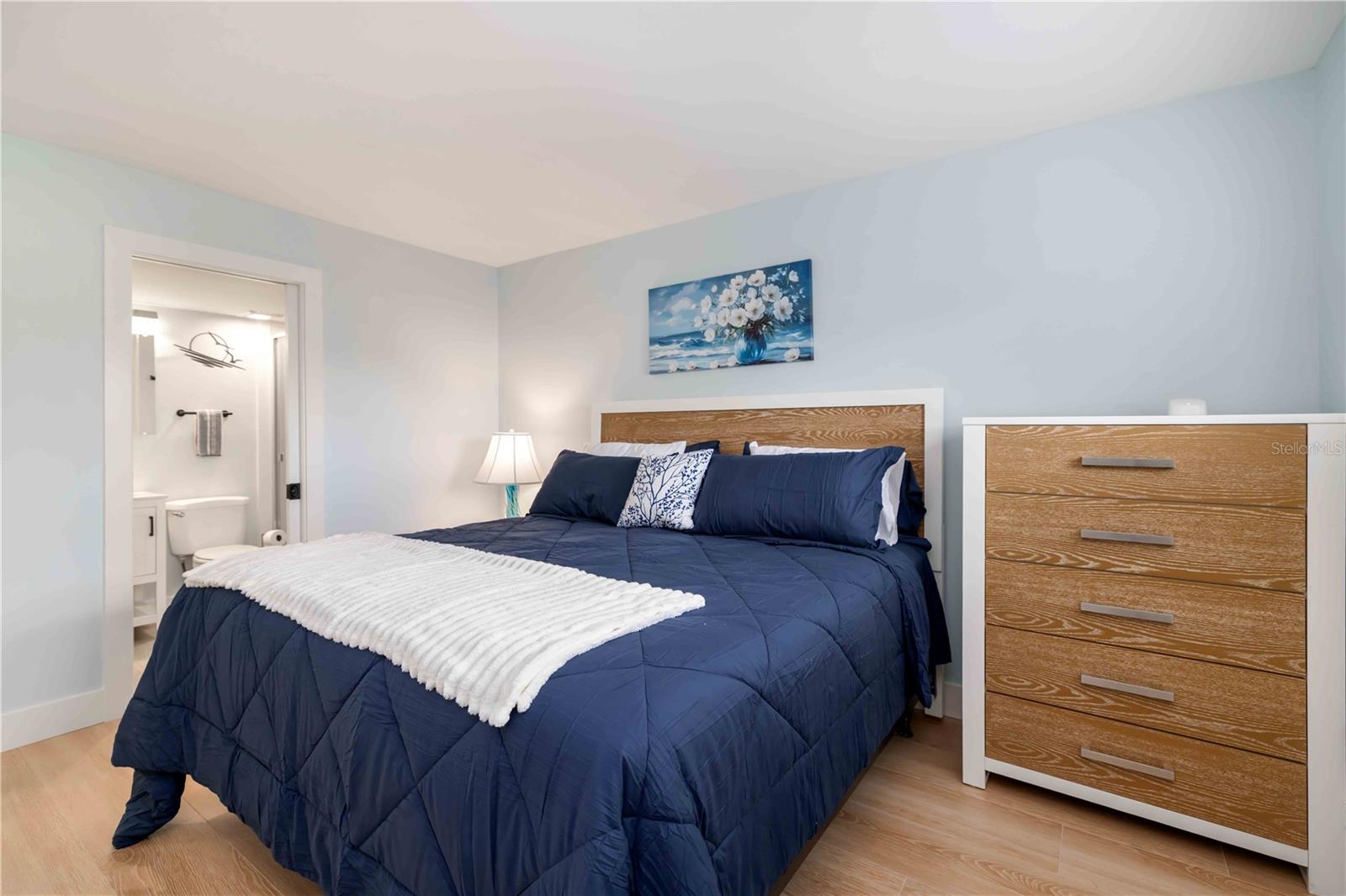 WINDWARD BAY AMD - Residential