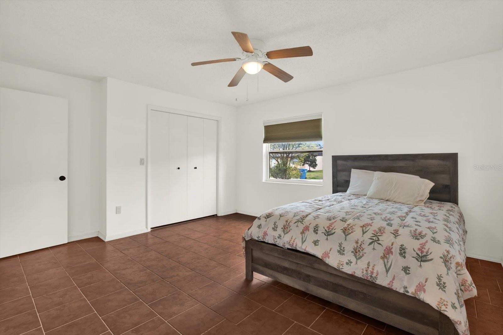 RIDGE MNR WEST - Residential