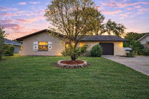 Photo of 31205 Lancewood Drive, Brooksville, FL 34602 (MLS # W7881866)