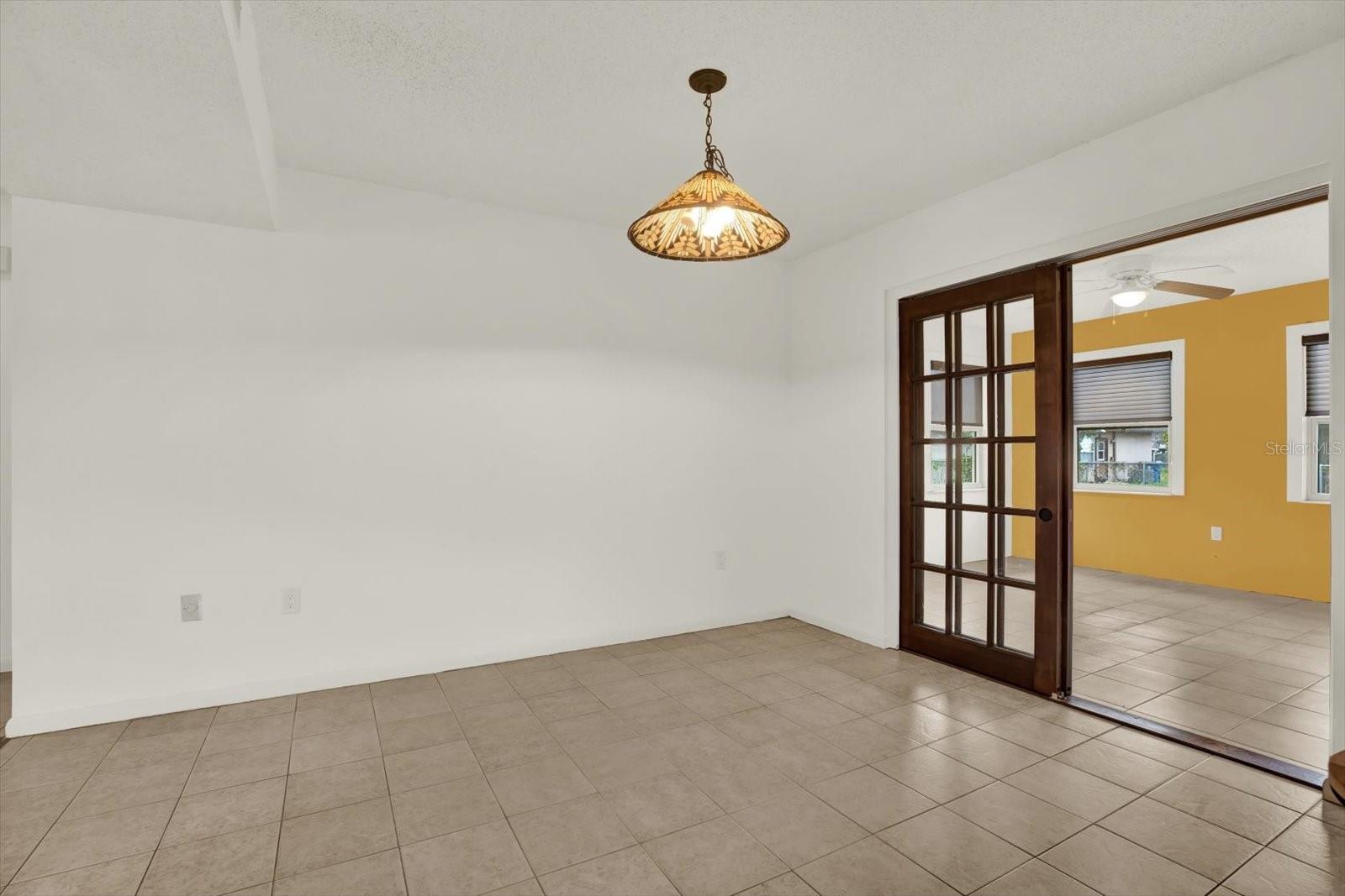 RIDGE MNR WEST - Residential