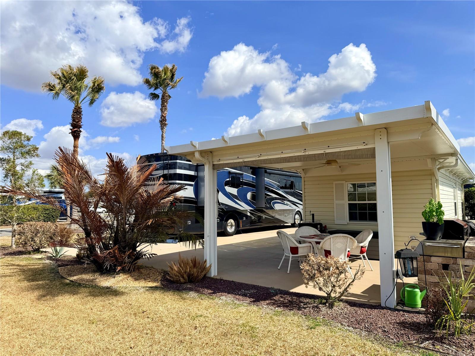 FLORIDA GRANDE MOTOR COACH RESIDENCE - Land